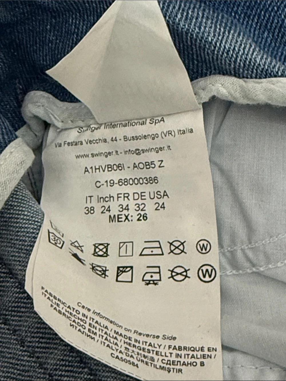 Versace Jeans Couture Sz US 24. Ret $300 NWT. Flare, Raw Hem Lightly Distressed - Picture 11 of 16